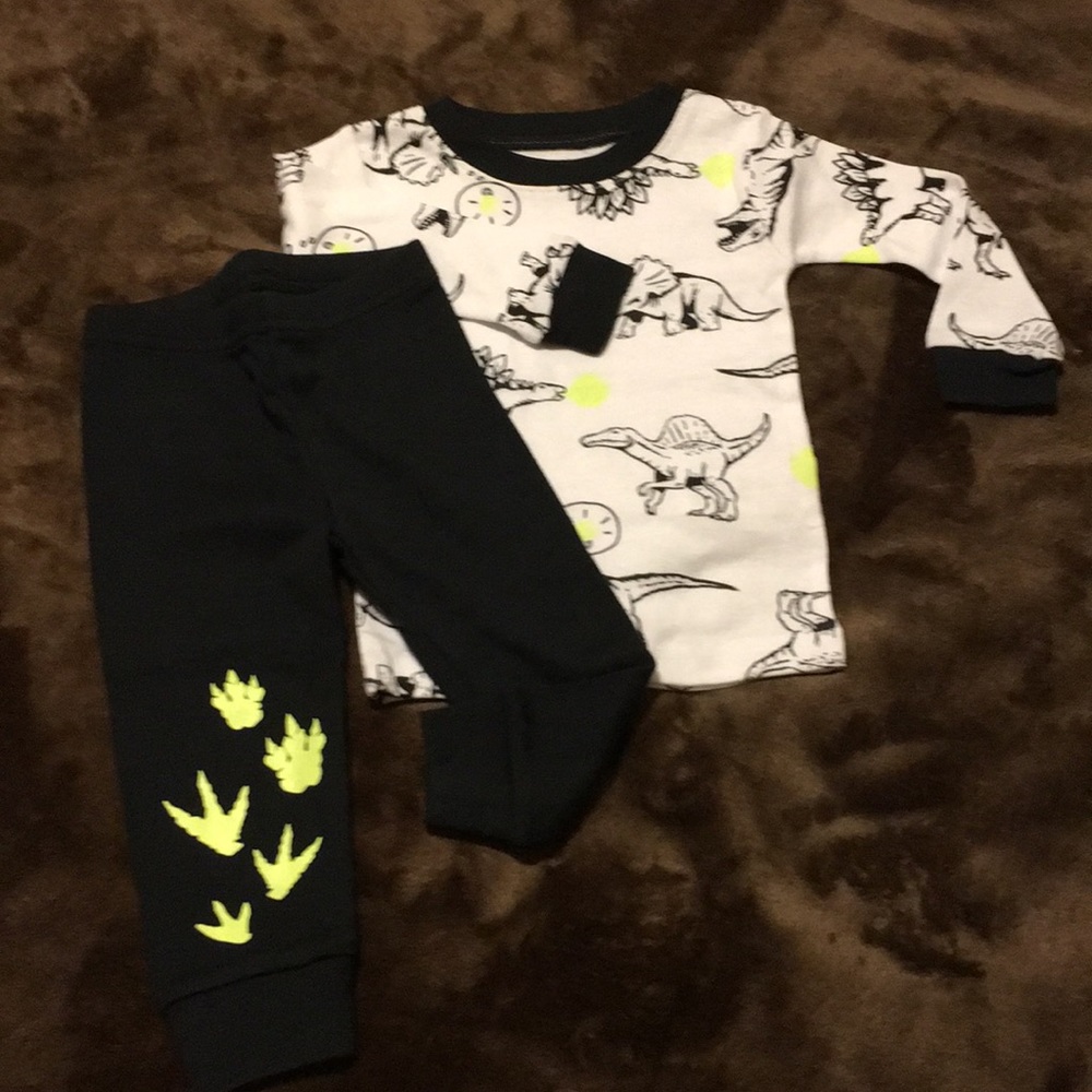 Carter’s Dinosaur 4 Pc Set 6 Mos NWT - Picture 6 of 7